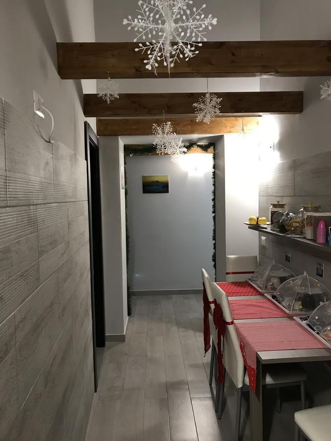 Famigi Acomodação com café da manhã Nápoles Exterior foto